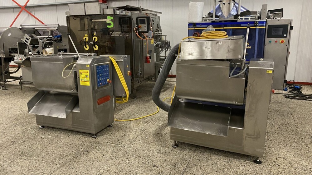 Used Laska ME130 Z-arm mixers