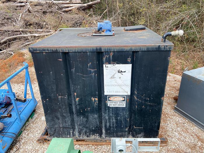 Used NA Closed Top Mix Tank