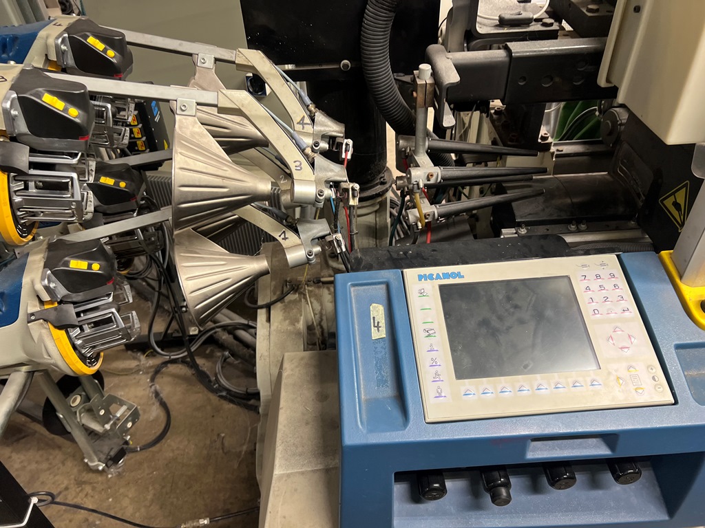 Used PICANOL OMNIPLUS 800 190 cm JACQUARD STAUBLI LX 1602/5120 JC7 #PI 232