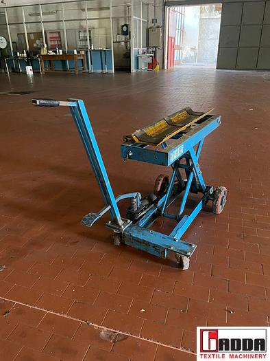 Usato CARRELLINO PORTA SUBBI (VUOTI) PER TESSITURA #A 215