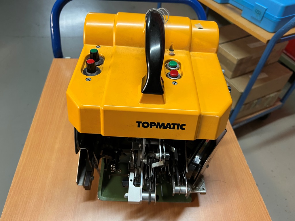 Used ANNODATRICE USTER / STAUBLI TOPMATIC 210 #TC 168-D