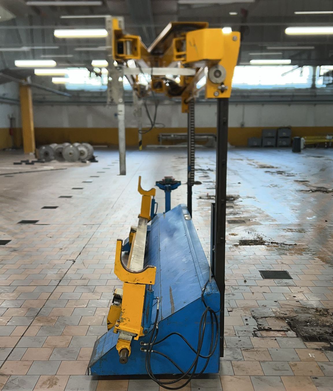 Usato CARRELLO ELETTRICO PORTA SUBBI E PORTA LICCIATE FERBER ET-2001 ALTEZZA 400 cm #A 225