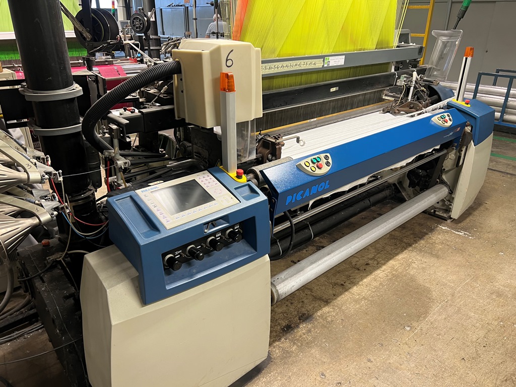 Used PICANOL OMNIPLUS 800 190 cm JACQUARD STAUBLI LX 1602/5120 JC7 #PI 232