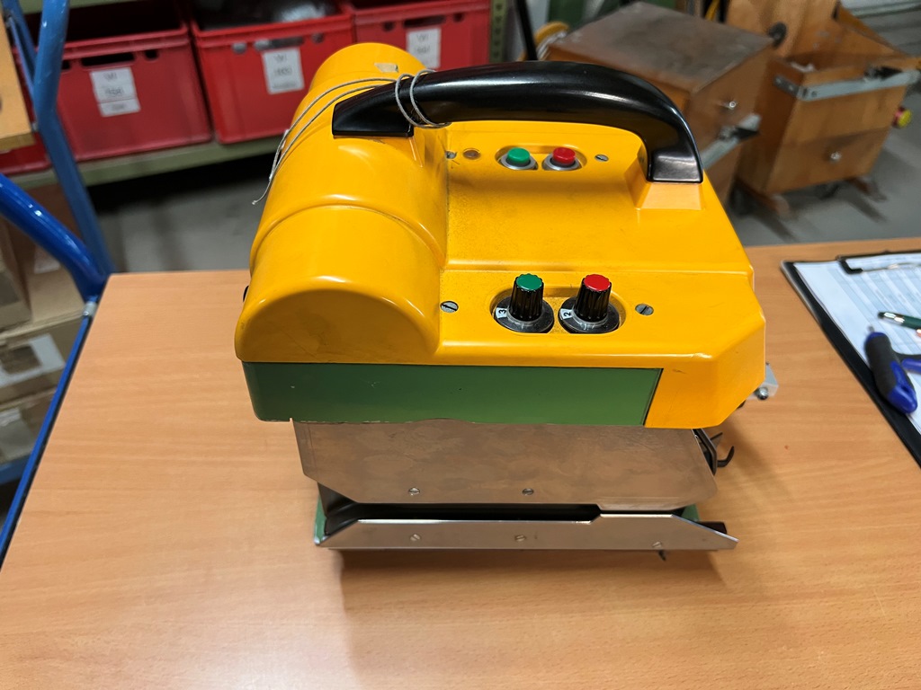 Used ANNODATRICE USTER / STAUBLI TOPMATIC 210 #TC 168-D