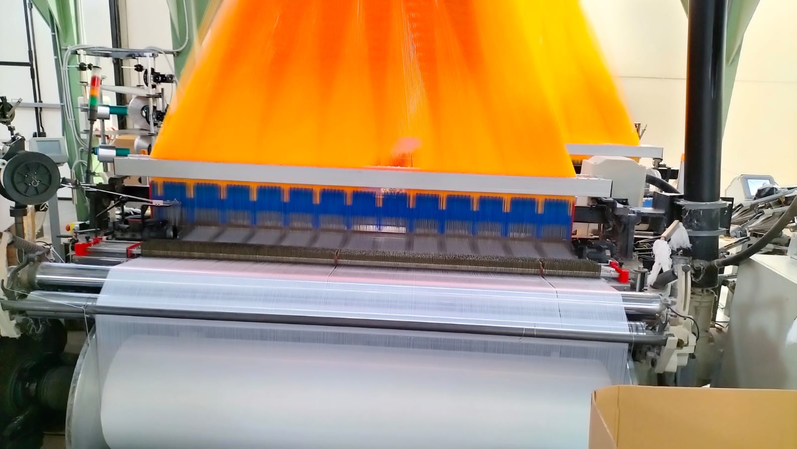 Used PICANOL OMNIPLUS 800 AIRJET 250 cm READY FOR JACQUARD #PI 229