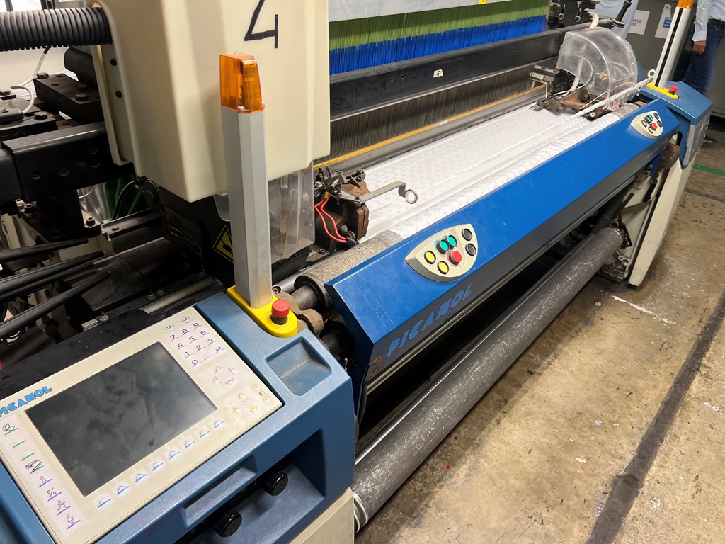 Used PICANOL OMNIPLUS 800 190 cm JACQUARD STAUBLI LX 1602/5120 JC7 #PI 232
