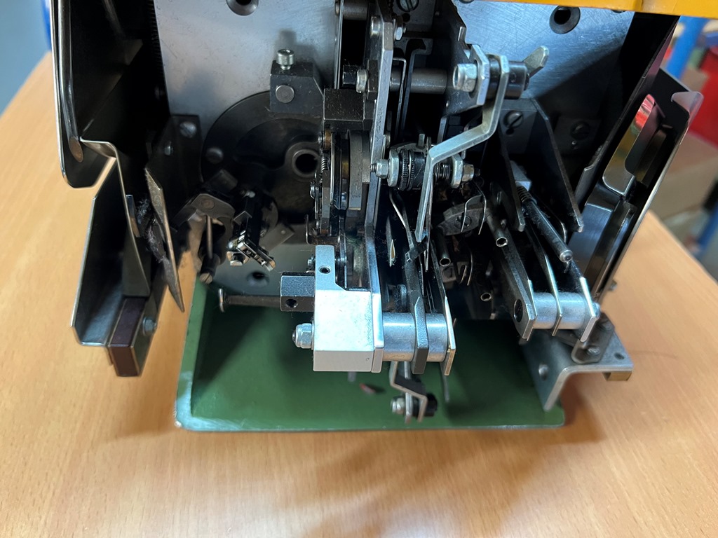 Used ANNODATRICE USTER / STAUBLI TOPMATIC 210 #TC 168-D