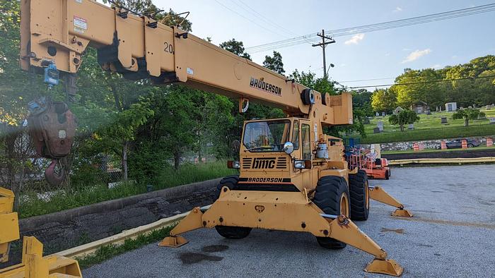 Used Broderson 30,000-Lb Capacity Crane RT-300-B