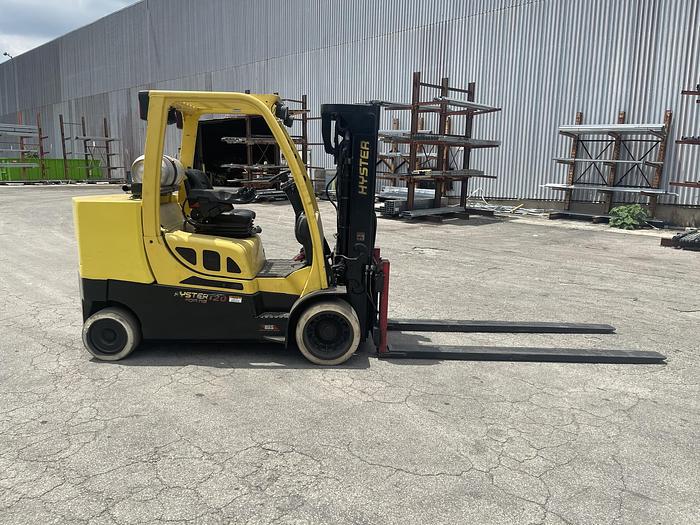Used 12,000 POUND HYSTER S120FTPRS WITH CASCADE ROLL CLAMP