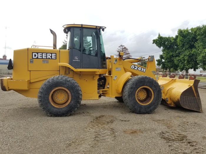 Used 2002 John Deere 624H