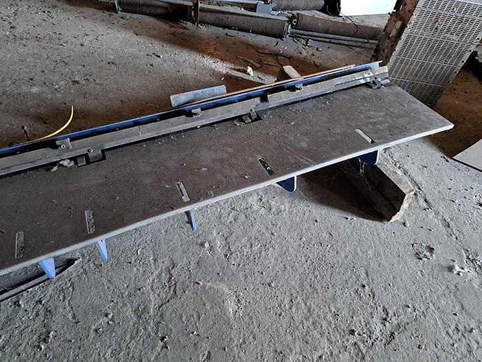 Used RAVNI ( France) 2005