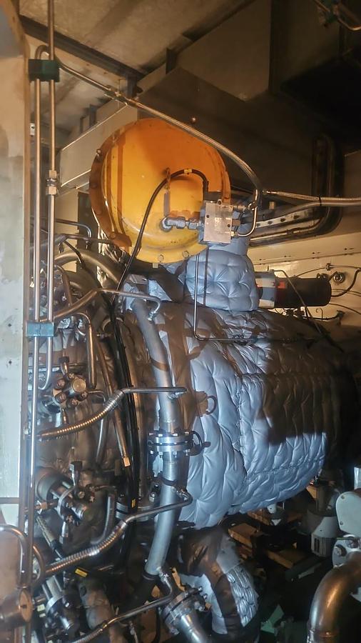 Used 1995 SIEMENS Gas turbine SGT 600 PLUS Steam turbine