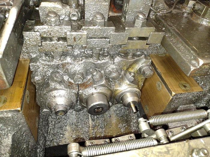 Used Header Progressive Bolt Maker National