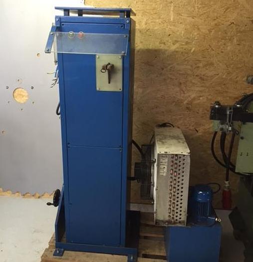 Used Vollautomatische Stellitiermaschine Iseli SAA