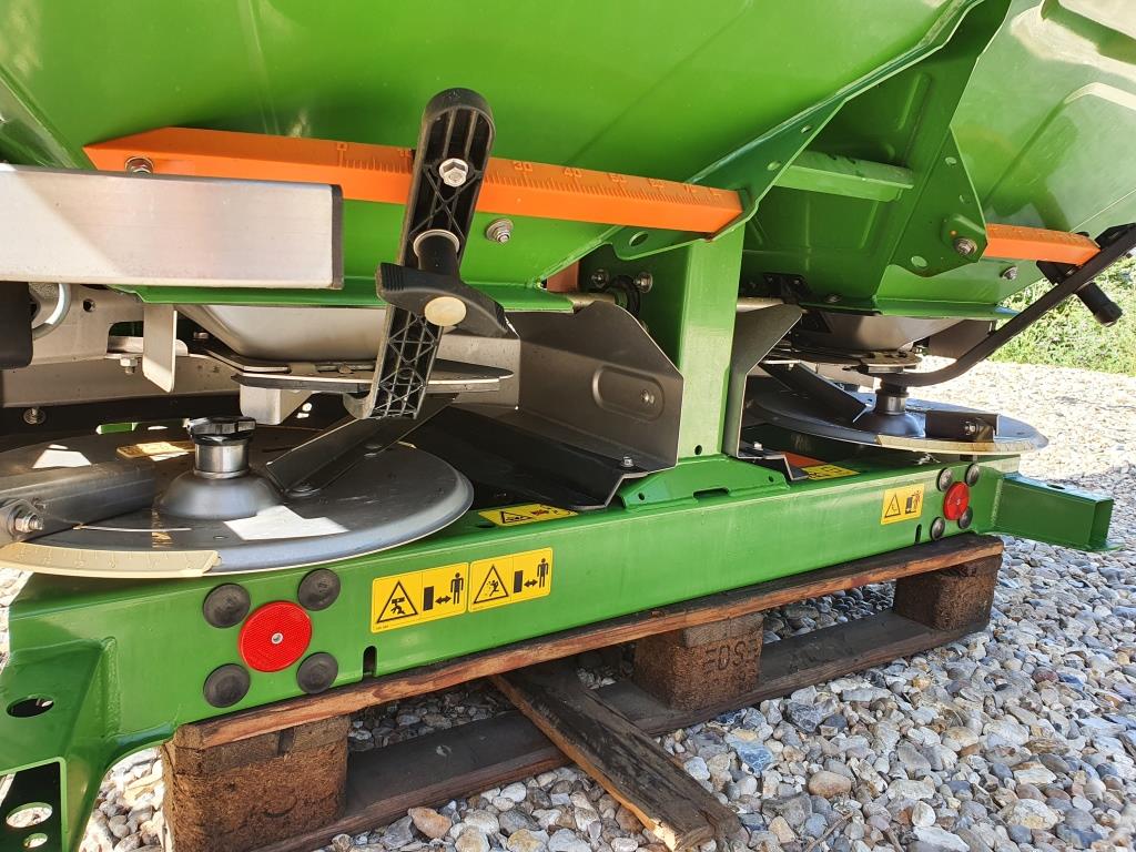 Used Amazone ZA-M 1501 Fertiliser Spreader