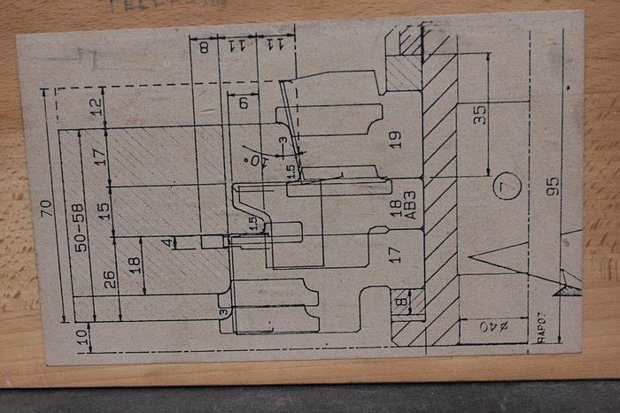 Used Gruppo utensili serramento usato