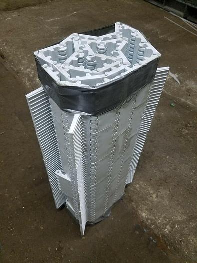 Used Flighted WHITE CONVEYER belt 6.75' X 24"