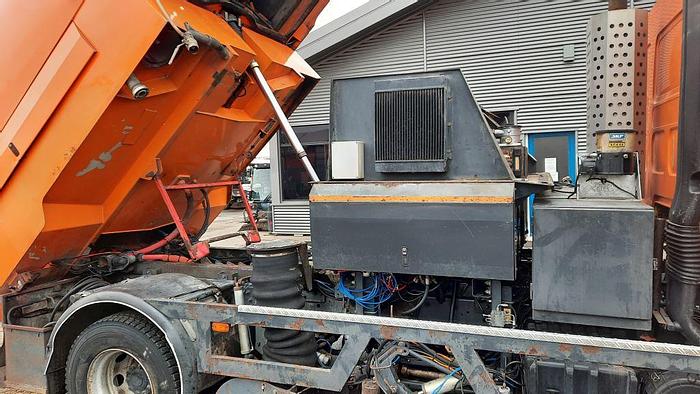 Gebruikt 2007 DAF LF55 + Johnston Beam VS650