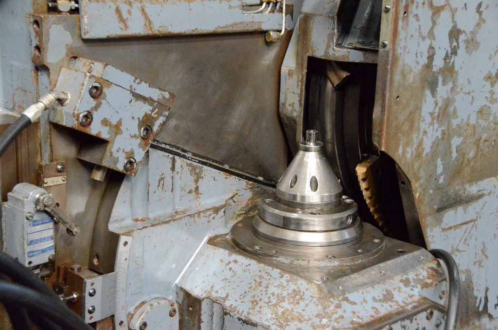 Usado GLEASON 726 Talladoras de grupos conicos #7345