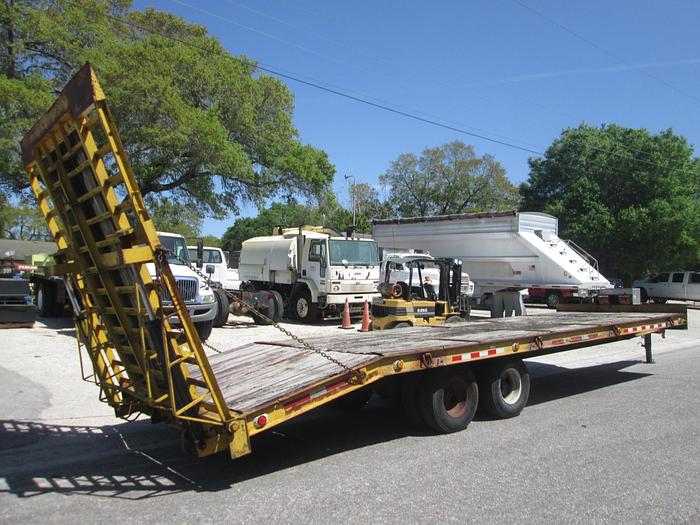 Used 1997 Crosley 12 Ton Trailer