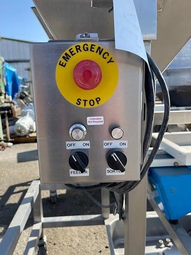 Used CDM Vibratory Feeder with Hopper Model BFZ-A