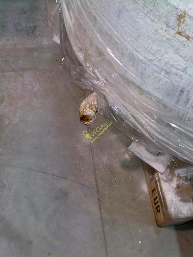 Used Round stainless steel tank for glaze