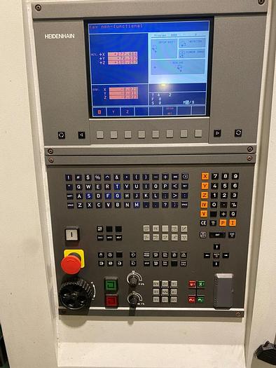 Used 2001 Bridgeport VMC 500XP Vertical Machining Center