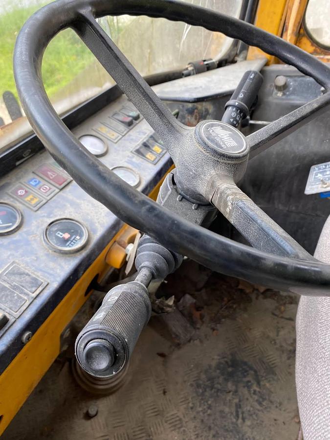 Used VOLVO L90