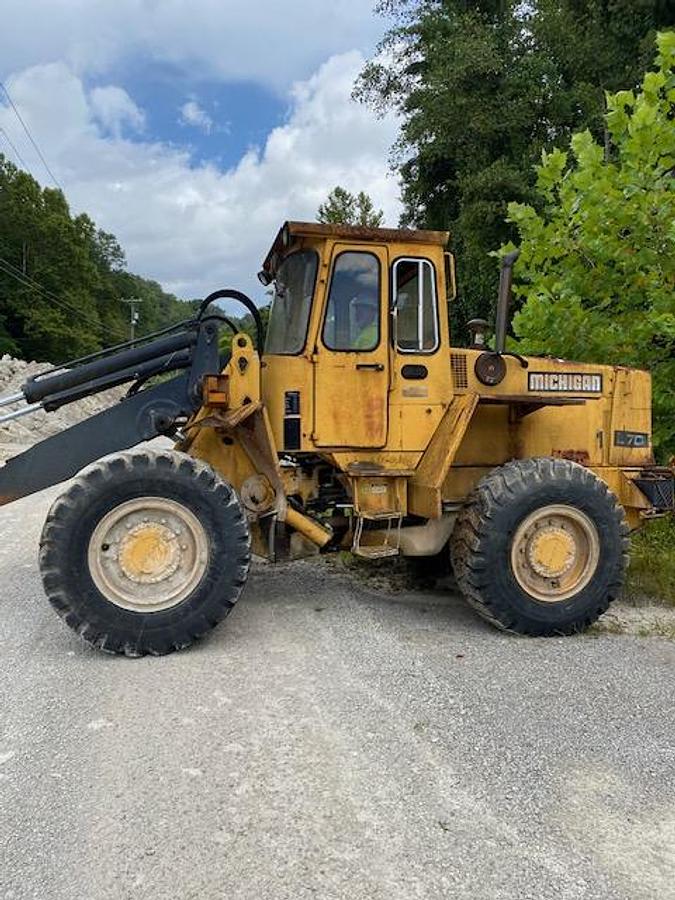 Used VOLVO L90