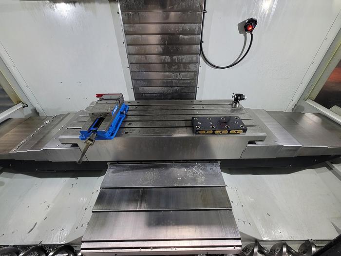 Used 2015 HAAS VF-5 5-Axis CNC Vertical Machining Center