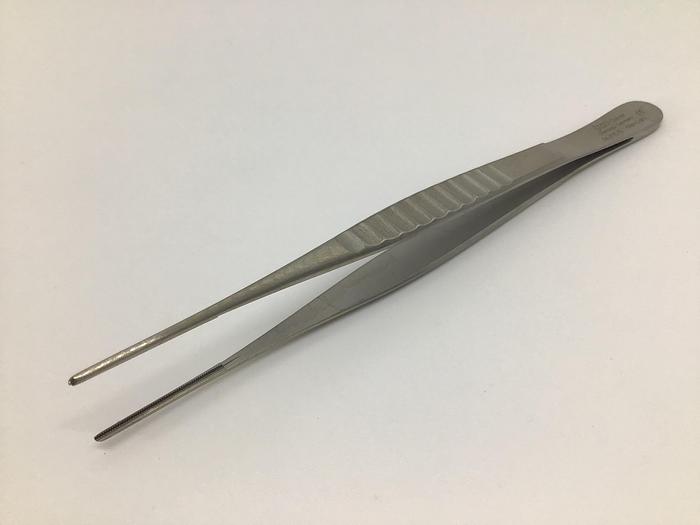 Used Mercian Forceps Tissue Atraumatic Debakey 155mm 04-2115.15