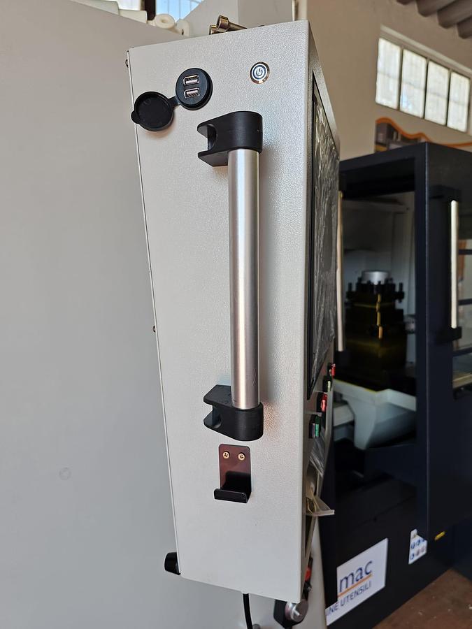 CNC LATHE FOR ALLOY WHEELS