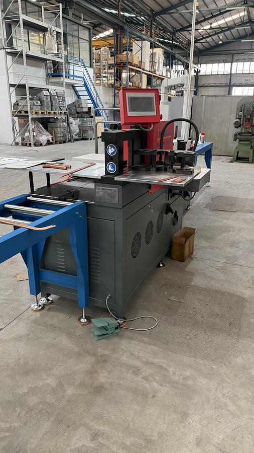 Punzonatrice CNC Barre Rame IBETAMAC 500 CNC