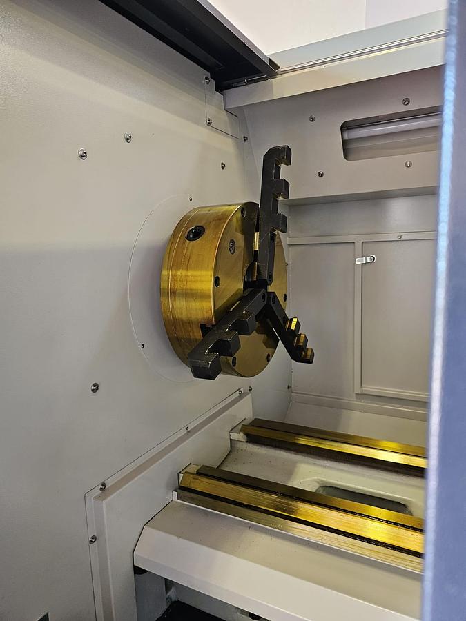 CNC LATHE FOR ALLOY WHEELS