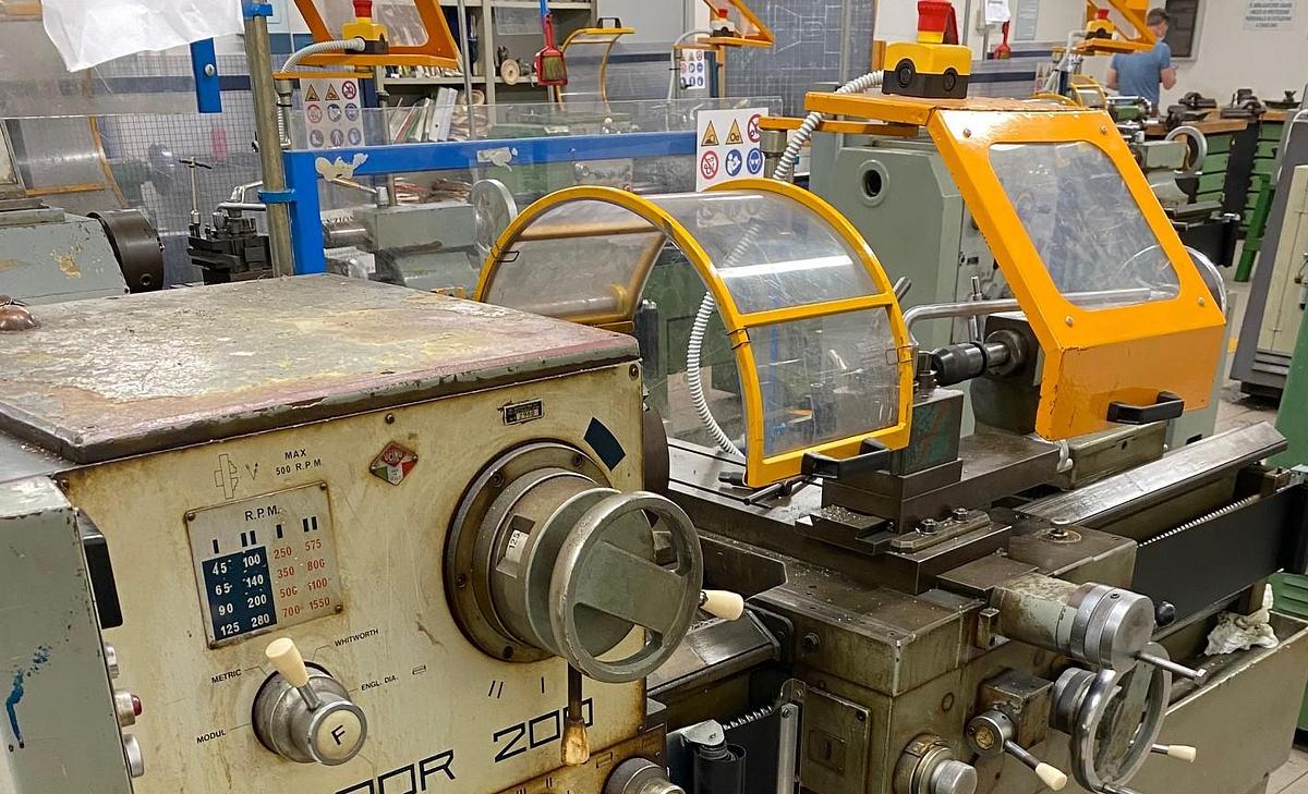 SAFETY GUARDS FOR LATHES