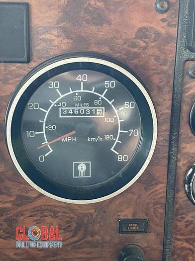 Used Item 0788 : 2001 Kenworth T800B Tractor, 6X4