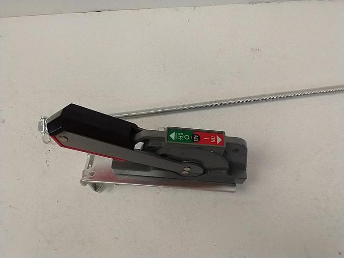 Used ALLEN-BRADLEY 1494V-DS200 450A 1494V-fS200 PANEL MAINE DISCONNECT SWITCH GH112