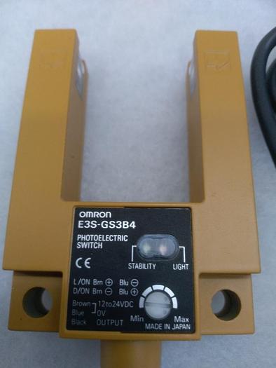 Barrera fotoeléctrica de horquilla E3S-GS3B4, Omron, nueva