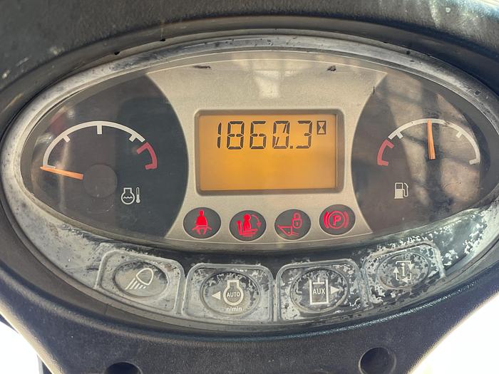 Used 2014 Bobcat  T450