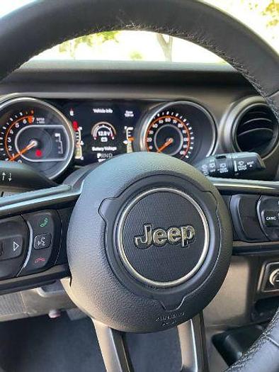 Used 2018 JEEP Wrangler Unlimited Sport