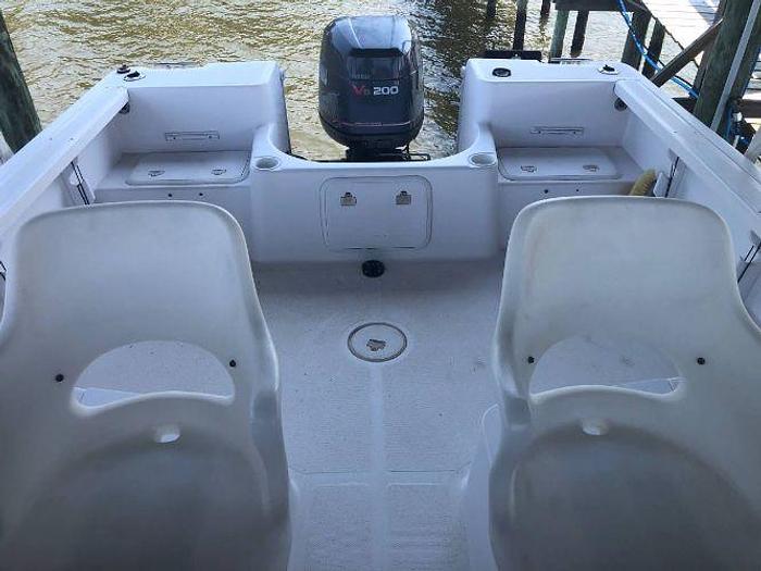 Used 2001 Pro Line 20 ft Walk Around