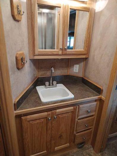 Used 2007 Platinum 3 Horse Trailer with Living Quarters