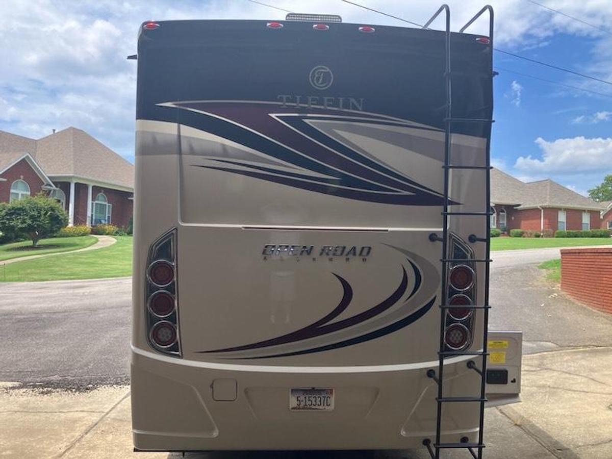 Used 2018 Tiffin Motorhomes Open Road 36LA Class A Motorhome