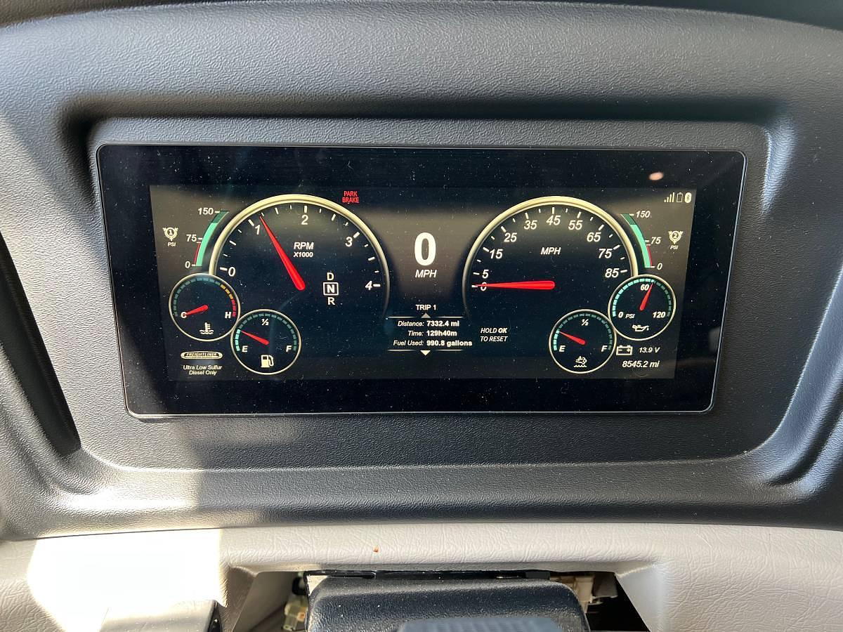 Used 2022 Fleetwood Discovery LXE 40M Class A Motorhome