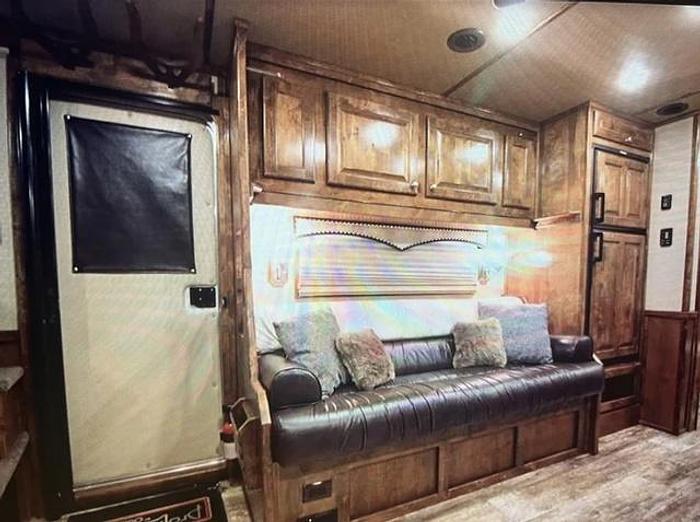 Used 2020 Twister 4 Horse Outlaw Conversion
