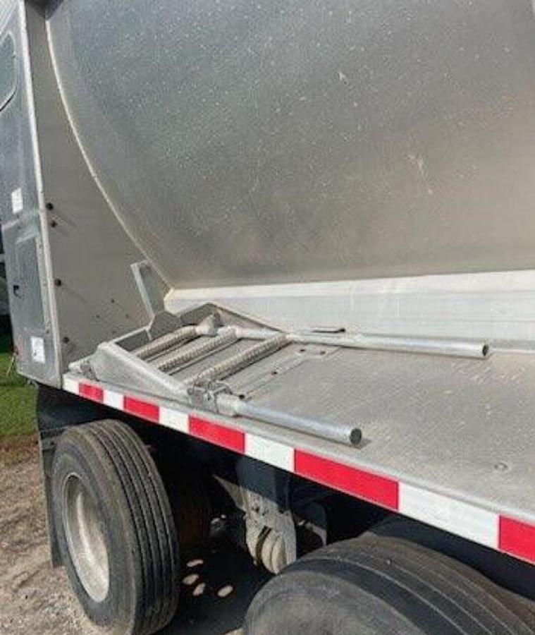 Used 2018 Trail King 50-Foot Trailer