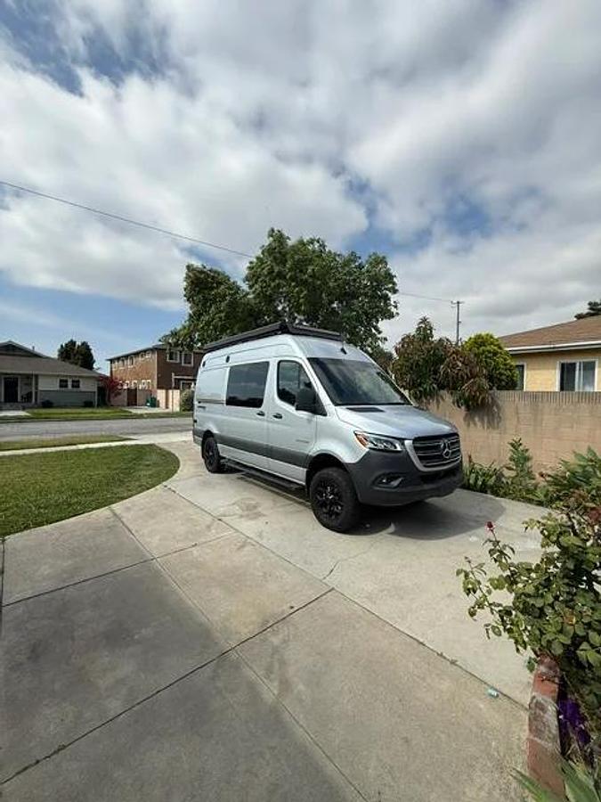 Used 2022 Entegra Launch 19y