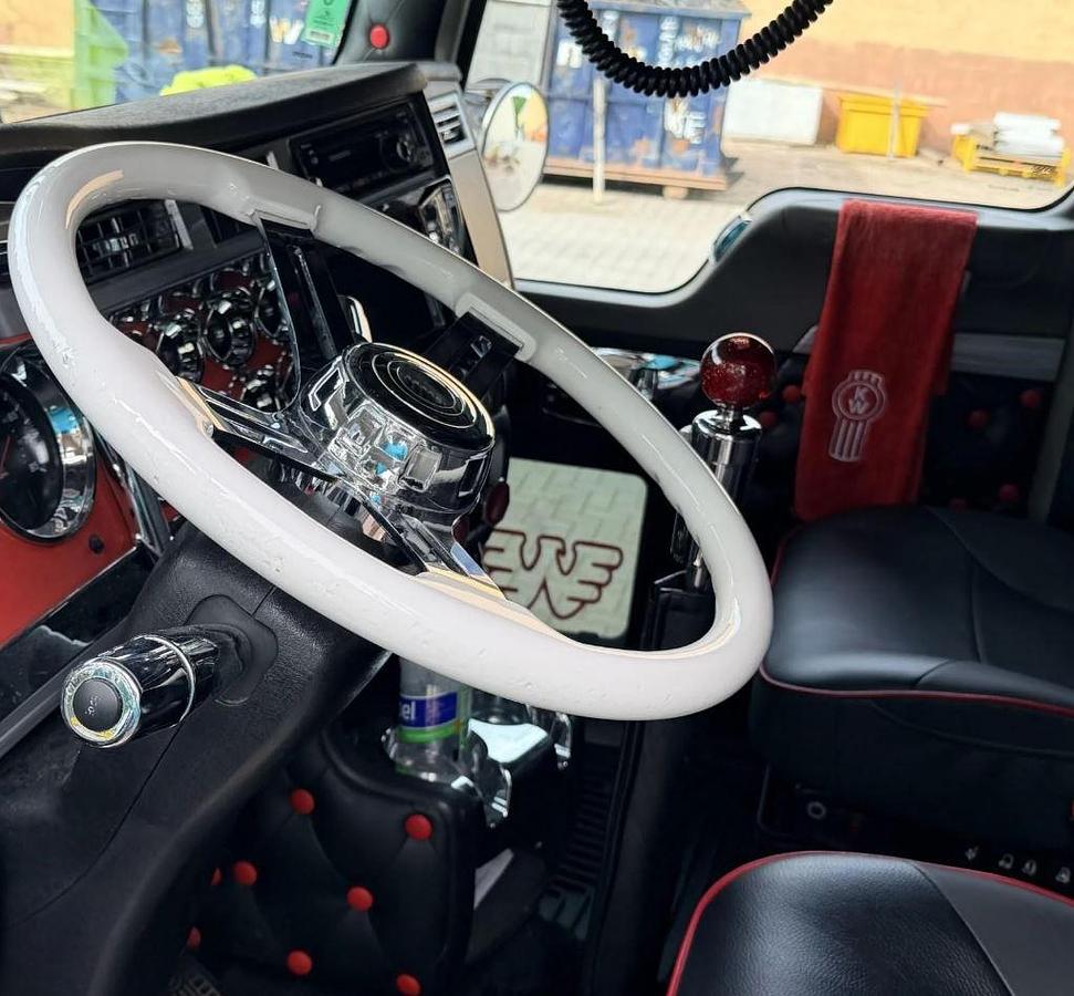 Used 2024 Kenworth W900 Sleeper Truck