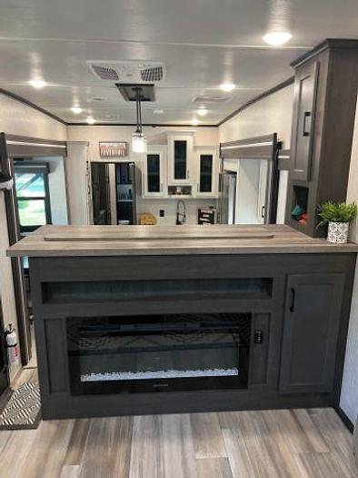 Used 2022 Crossroads Cruiser CR3841FL