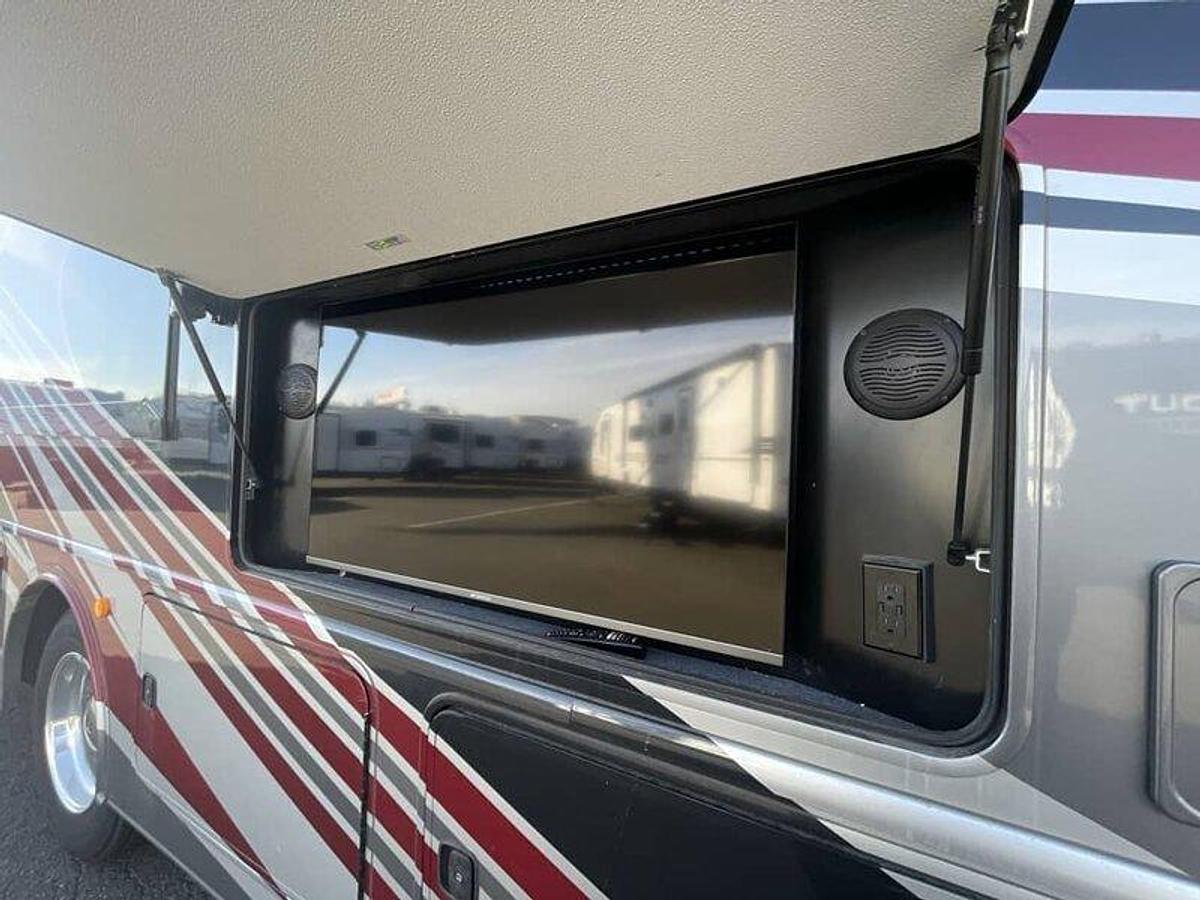 Used 2024 Fleetwood Fortis 36Y
